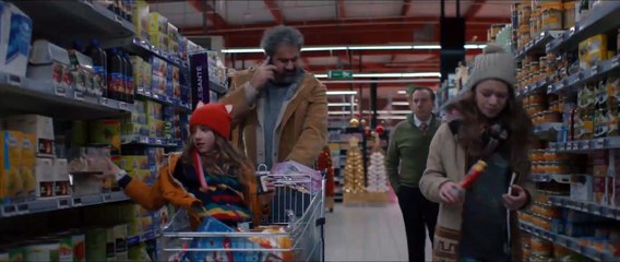 Découvrez la bande-annonce de "Cigarettes et Chocolat Chaud", comédie avec Camille Cottin