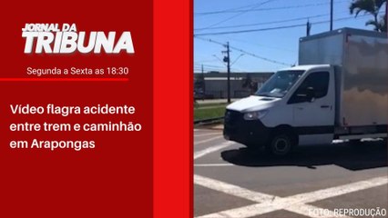 Download Video: Vídeo flagra acidente entre trem e caminhão em Arapongas