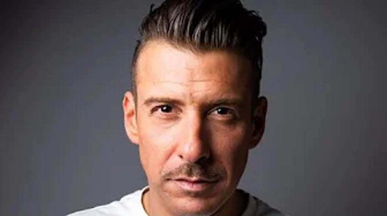 Francesco Gabbani approda su Rai Uno con Ci vuole un fiore: il cantante rompe il silenzio sui social