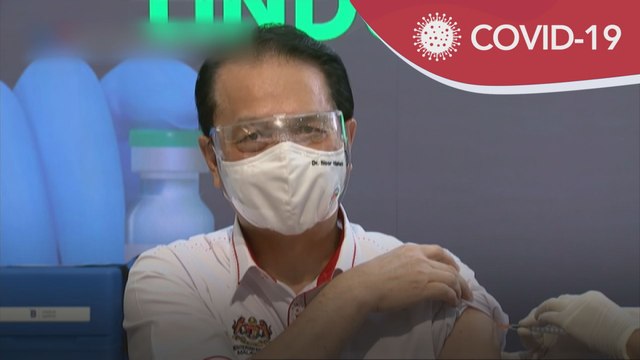 Vaksin COVID-19 | KP Kesihatan terima suntikan vaksin Pfizer-BioNTech