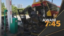 Kemalangan | Bas bawa pesakit COVID-19 rempuh tol