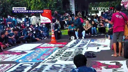 Sambil Lesehan! Ganjar Temui Pendemo dari Desa Wadas, Apa Hasilnya?