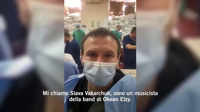 Mariupol, l'appello dall'ospedale: Ecco cosa stanno facendo ai nostri figli, fermate la guerra