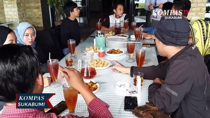 : Warga Gelar Papajar Atau Makan Bersama Khas Orang Sunda