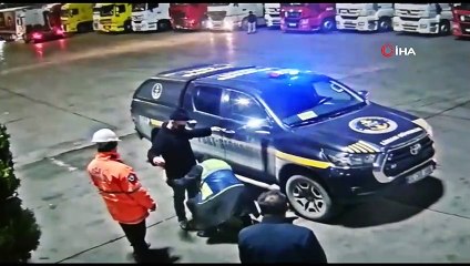 Mersin Limanı'nda film gibi operasyon! İtalya'ya kaçarken yakalandılar