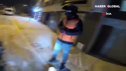 Eskişehir'de yolda kalan kuryelerin yardımına koşan kuryenin adı ‘1 litre benzin’ oldu