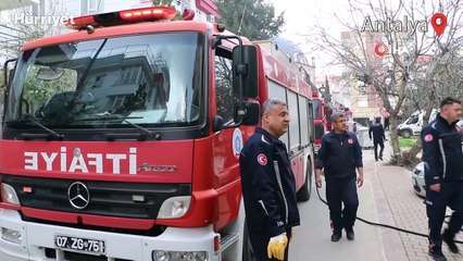 Yangında mahsur kalan çocuk dua ederek kurtarılmayı bekledi