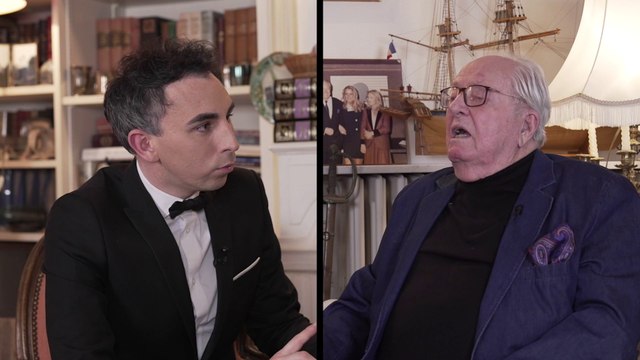 Extrait de l'émission L'Instant de Luxe. Jean-Marie Le Pen a répondu aux questions de Jordan de Luxe et notamment à celle sur le ralliement de sa nièce Marion Maréchal à Eric Zemmour