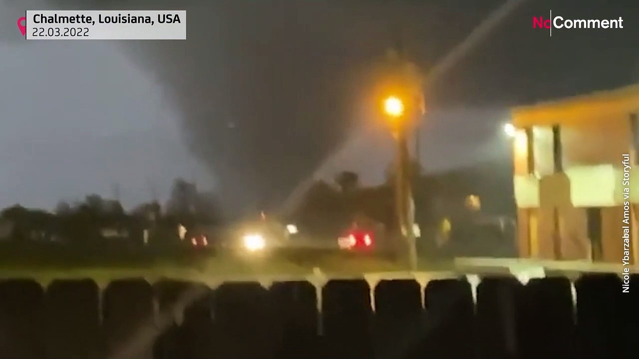 Large tornadoes and storms hit parts of Texas