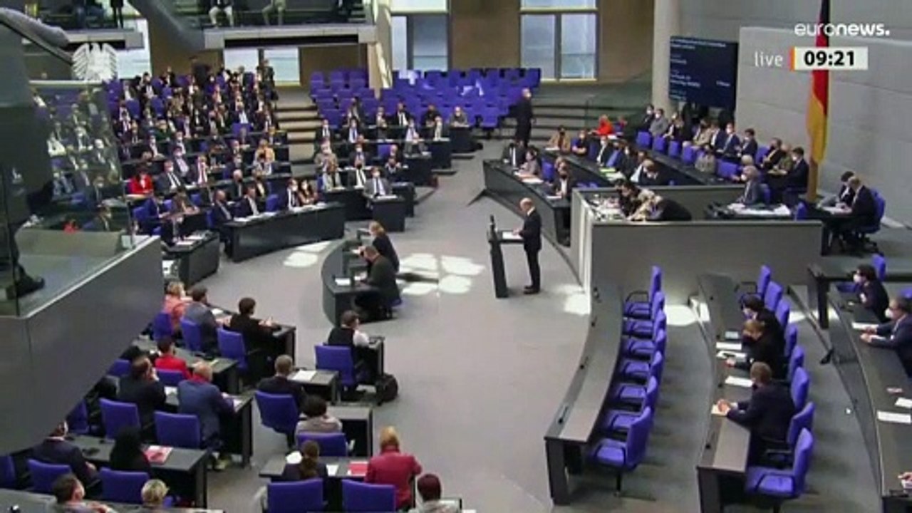 Scholz: "Mit dem Krieg zerstört Putin auch Russlands Zukunft"