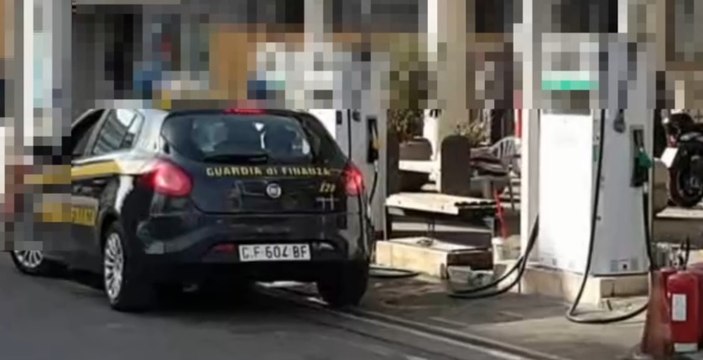 Prezzi carburanti, controlli a tappeto tra Napoli e provincia (23.03.22)