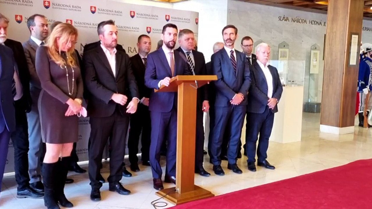ZÁZNAM: R. Fico: Je nehorázne uvažovať o tom, že Ukrajine poskytneme systém S-300