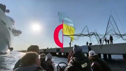 Ukrainian sailors block Abramovich's superyacht in Turkey
