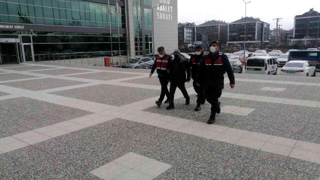 Son dakika haber! Cezaevlerindeki terör örgütü üyelerine finans sağlayan 21 kişiden 1'i adliyeye sevk edildi