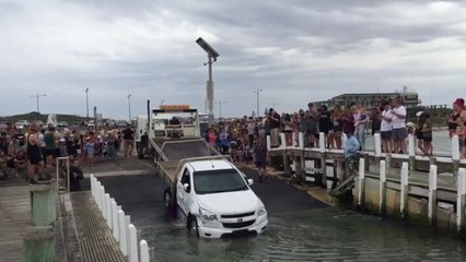 Warrnambool Standard car rescue at Warrnambool breakwater