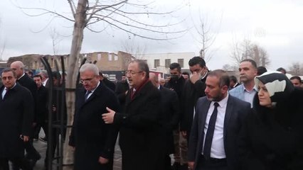DİYARBAKIR - AK Parti Genel Başkan Yardımcısı Özhaseki, Sur'da incelemede bulundu
