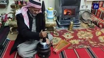 مواطنان يجمعان أدوات تراثية لحمايتها من الاندثار