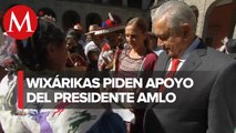 AMLO se reúne con integrantes de comunidad wirárika en Palacio Nacional