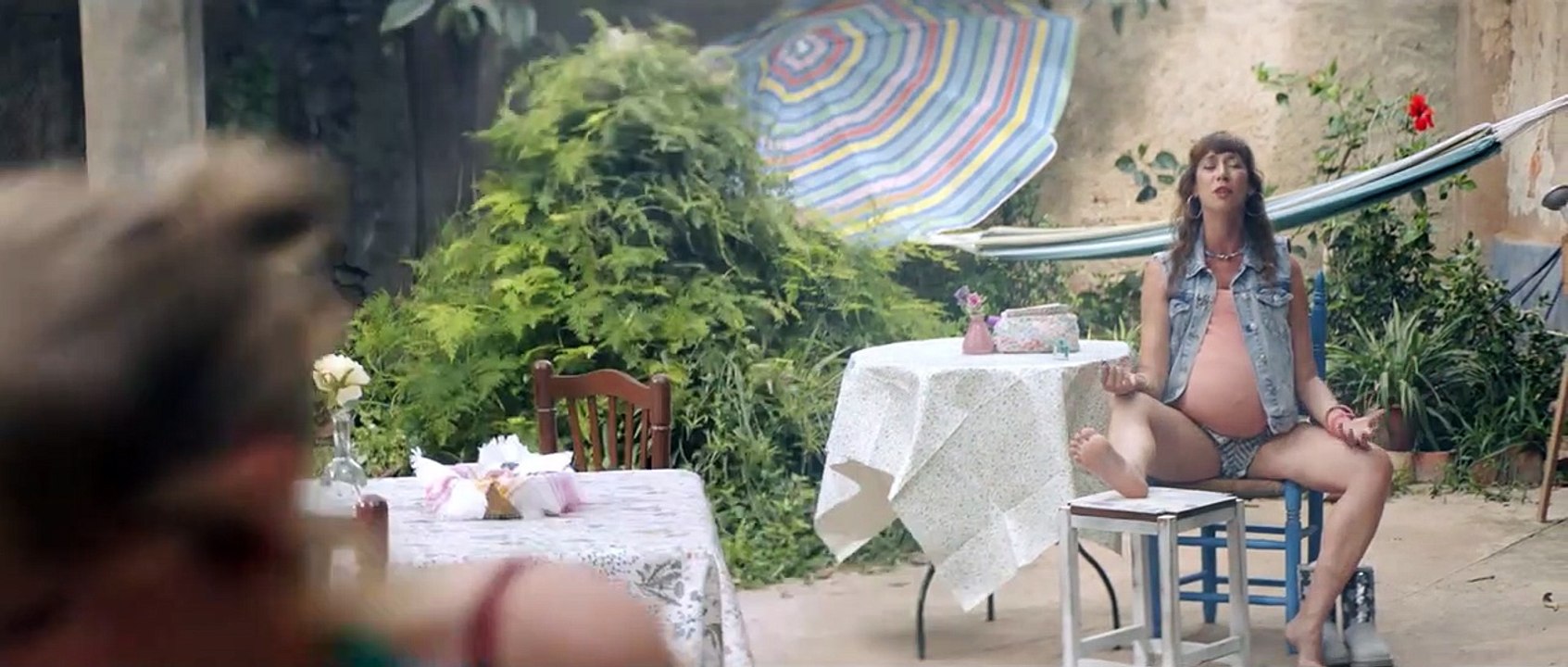 Tráiler "Nosotros no nos mataremos con pistolas", de María Ripoll, con Ingrid García Jonsson, Elena Martin, Joe Manjón, Lorena López, Carlos Troya y Carmela Lloret.