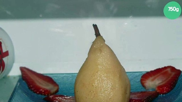 Poire pochée à la cannelle