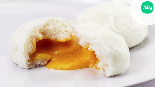 Liu Sha Bao ou petits buns vapeur garnis de crème aux œufs