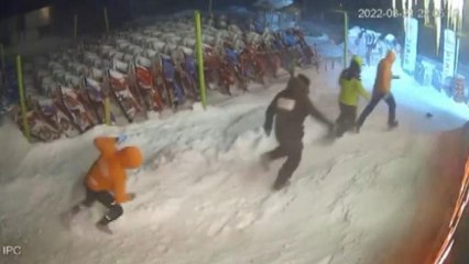 Ayı ile böyle göz göze geldiler