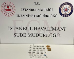Yurda kaçak pırlanta sokmaya çalışan yabancı uyruklu şüpheli yakalandı