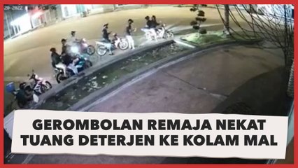 Duh! Haus Konten TikTok, Gerombolan Remaja Nekat Tuang Deterjen ke Kolam Mal, Tuai Kecaman