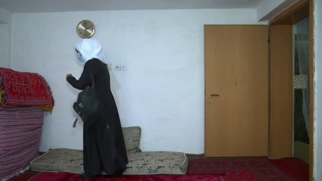 Frustración entre las niñas afganas al no poder volver al colegio