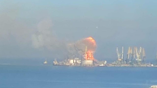 Ukrayna ordusu Rusya'nın savaş gemisini vurdu