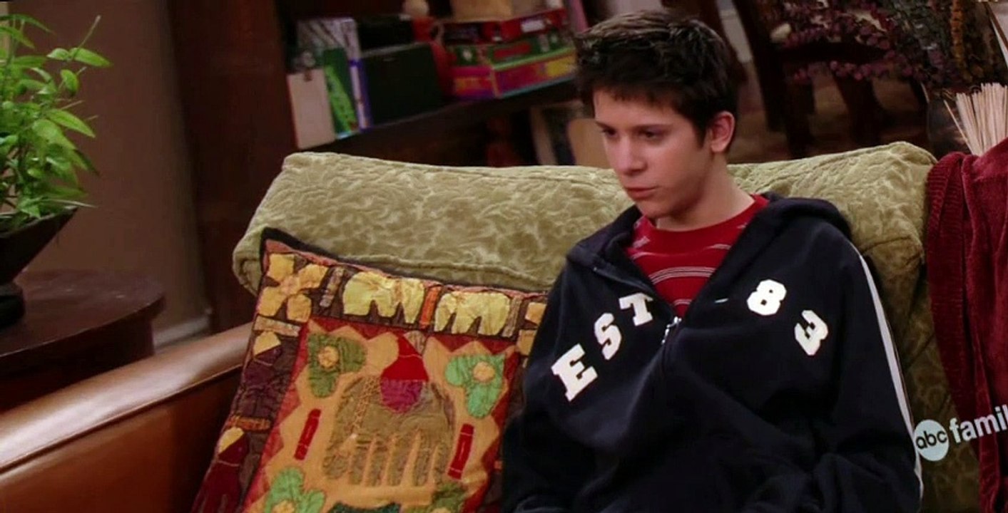 8 Simple Rules... for Dating My Teenage Daughter S01 E19