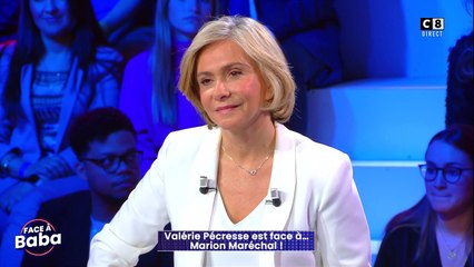 "Ca ne vous regarde pas !" : Marion Maréchal recadre Cyril Hanouna après une question sur Marine Le Pen