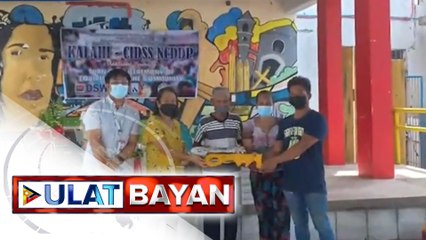 Sub-projects, itinurn-over ng DSWD sa Bombon, Camarines Sur