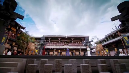 When the two competed in the arena, the kung fu boy suddenly grew a pair of wings