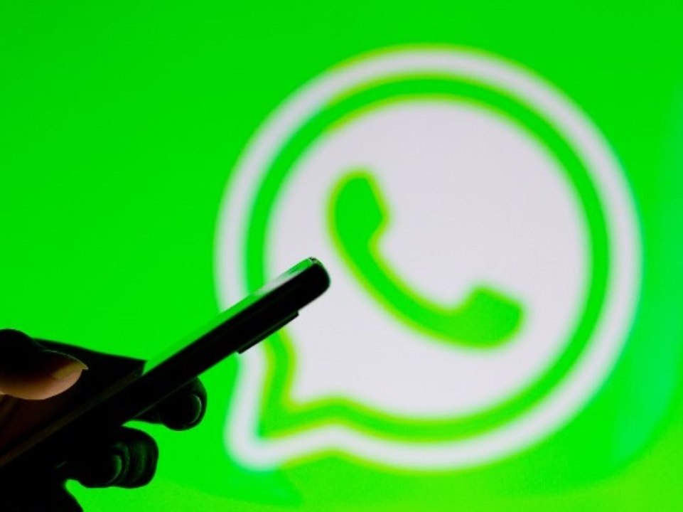 Strafe droht: Das ist bei WhatsApp illegal!