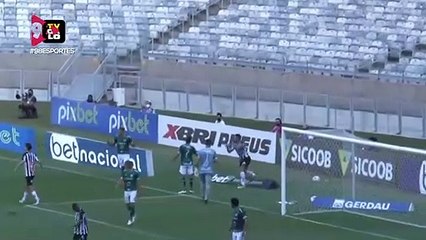 98 Esportes | A arbitragem acertou ao marcar pênalti no Hulk?