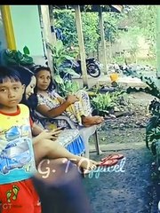 Pengamennya di bikin gagal fokus