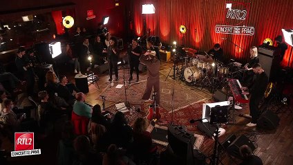 PÉPITE - Tom Grennan interprète "Little bit of love" en Concert Très Très Privé RTL2 (14/03)