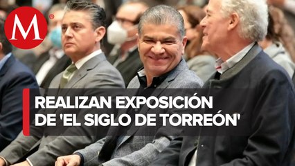 Miguel Ángel Riquelme inaugura exposición en Torreón