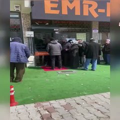 AKP'nin kalesi Konya'da ucuz et kuyruğu