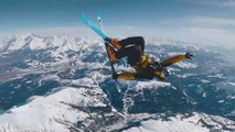 Saut en parachute avec des skis depuis une montgolfière... incroyable