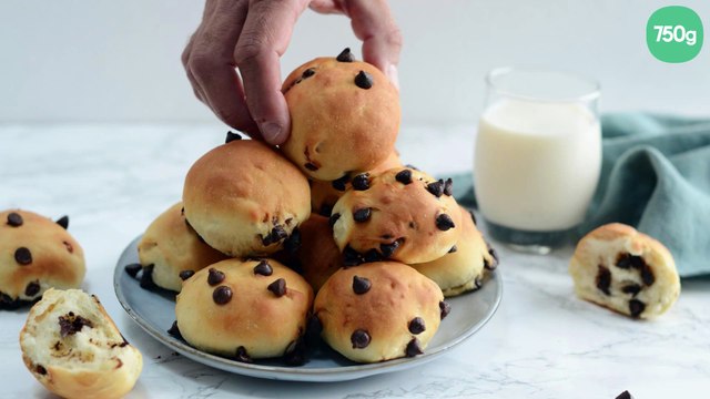 Petites brioches aux pépites de chocolat