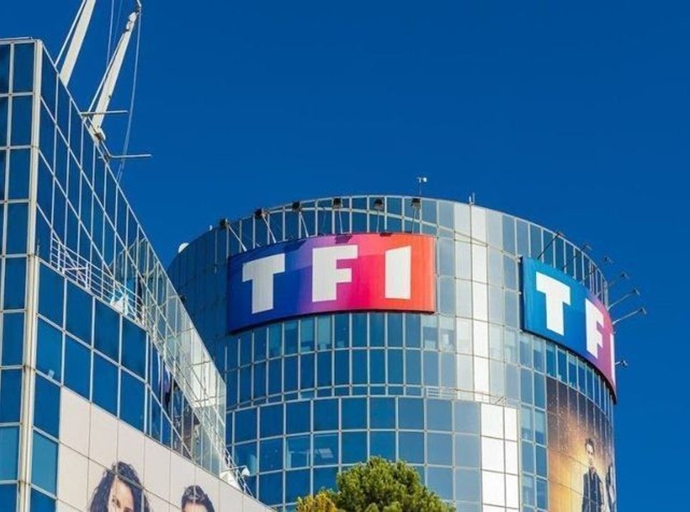 Présidentielles 2022 : Pour la première fois de son histoire, TF1 écourtera sa soirée du premier tour pour diffuser le film "Les Visiteurs" !