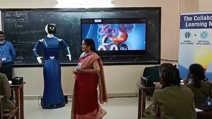 कर्नाटक : अब पढ़ाई में मदद करेंगे रोबोट
