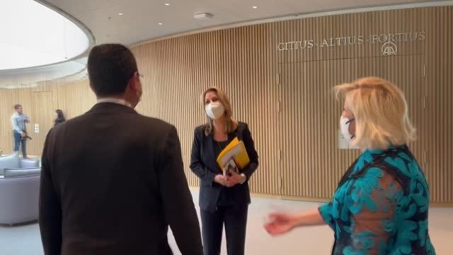 Ekrem İmamoğlu, Uluslararası Olimpiyat Komitesi Başkanı Bach'la bir araya geldi