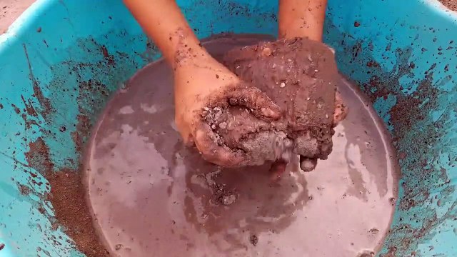 Grainy Gritty Sand Cement Water Crumbles Satisfying Cr: Awunai ASMR