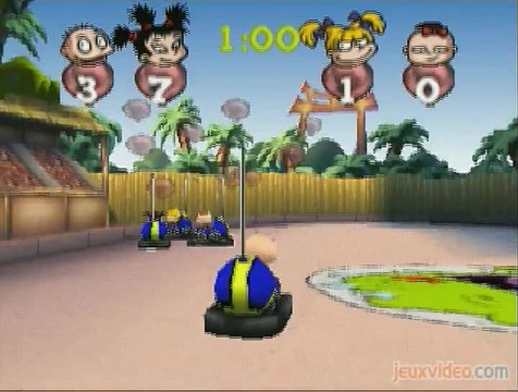 Les Razmoket à Paris : Le Film : Un petit tour d'auto tamponneuse.