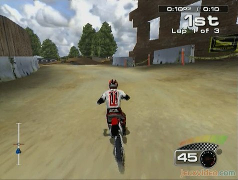 MX 2002 featuring Ricky Carmichael : Chutes