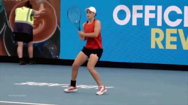 Ashleigh Barty Practice with Svitolina Australian Open 2022 (HD)