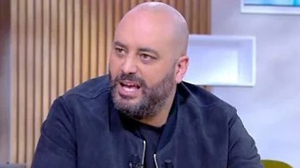 "Comme des petits coussinets de chat" : Quel chroniqueur de "C à vous" a séduit Jérôme Commandeur ?